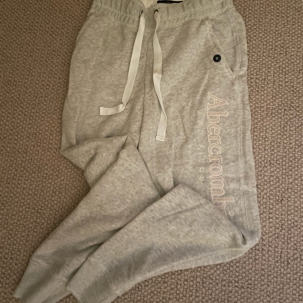 A&F joggers, brand new, light grey, size M